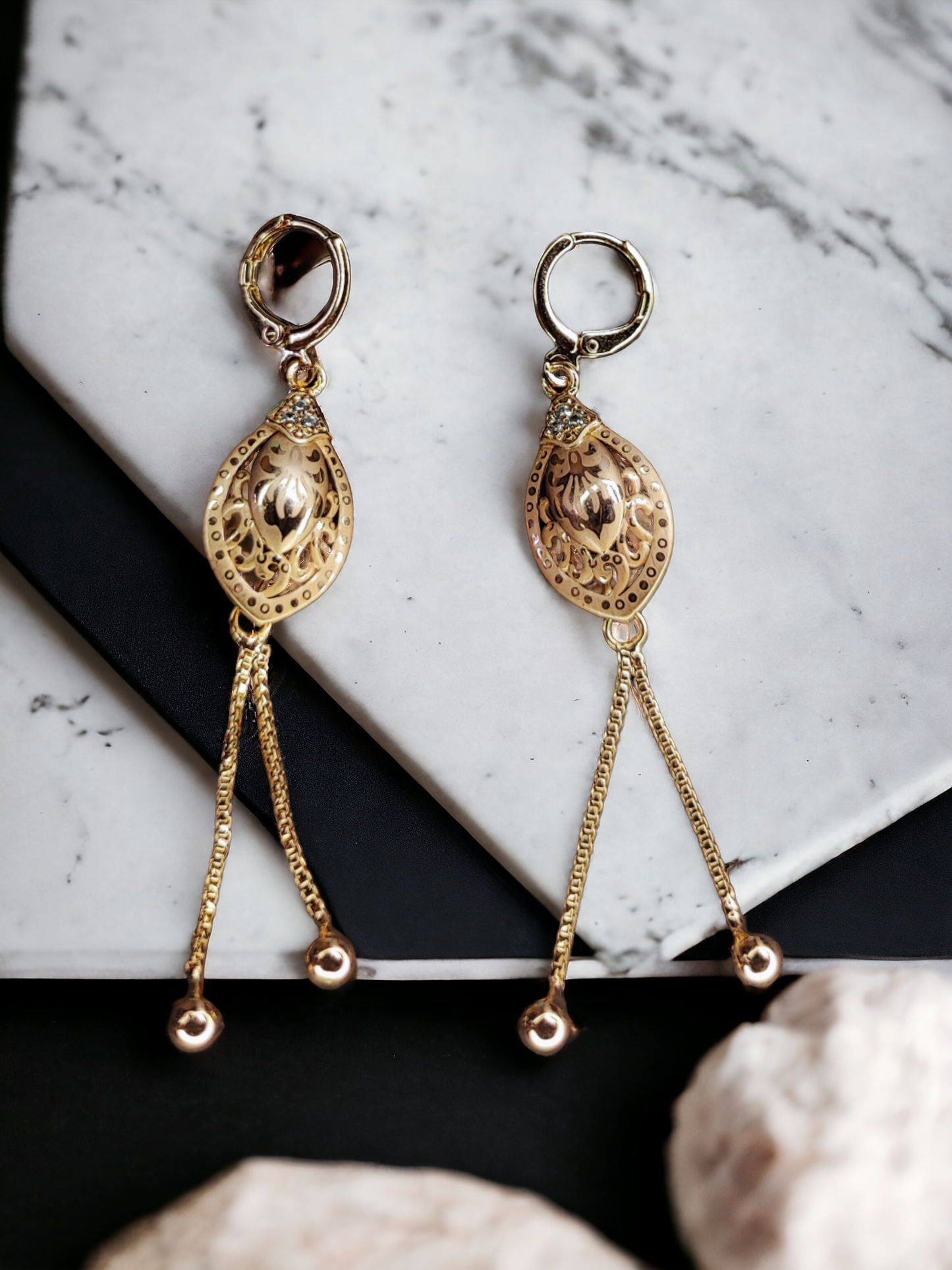 Pearlfect Heirloom Dull Gold Earrings