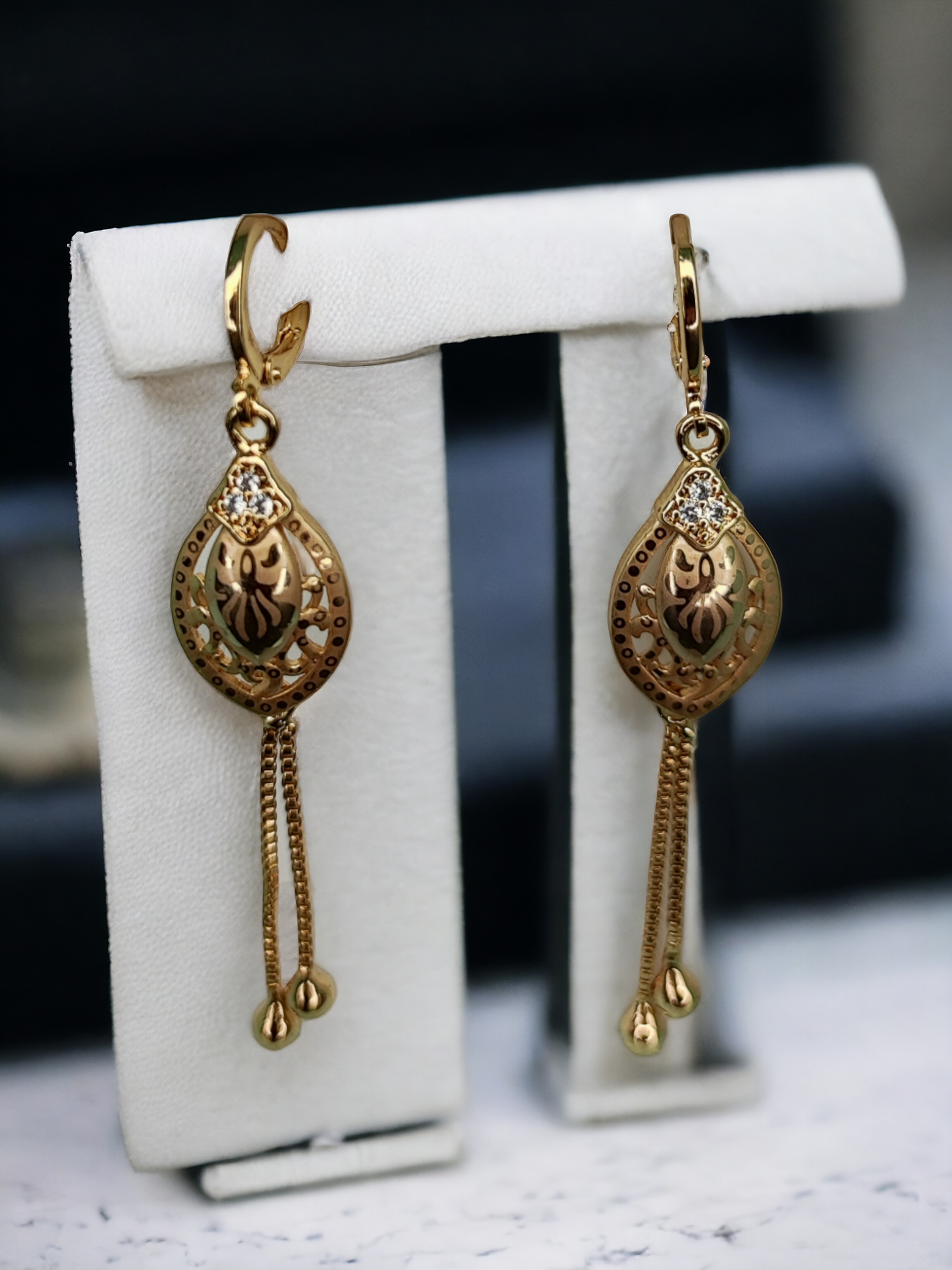 Pearlfect Heirloom Dull Gold Earrings