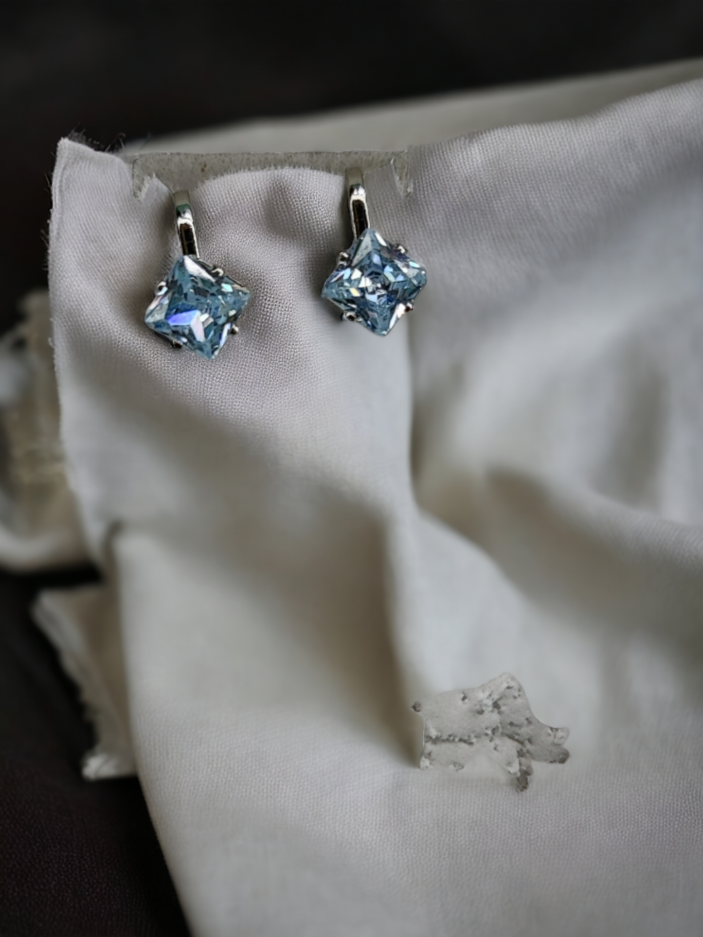 Pearlfect Star Crystal Earrings
