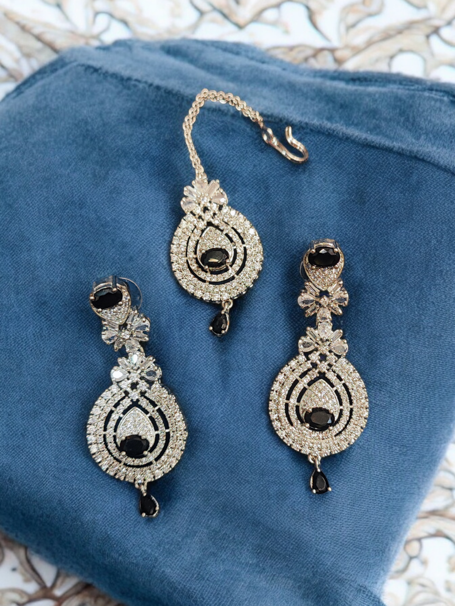 Pearlfect Statement Maker AD Necklace Set with Maang Teeka