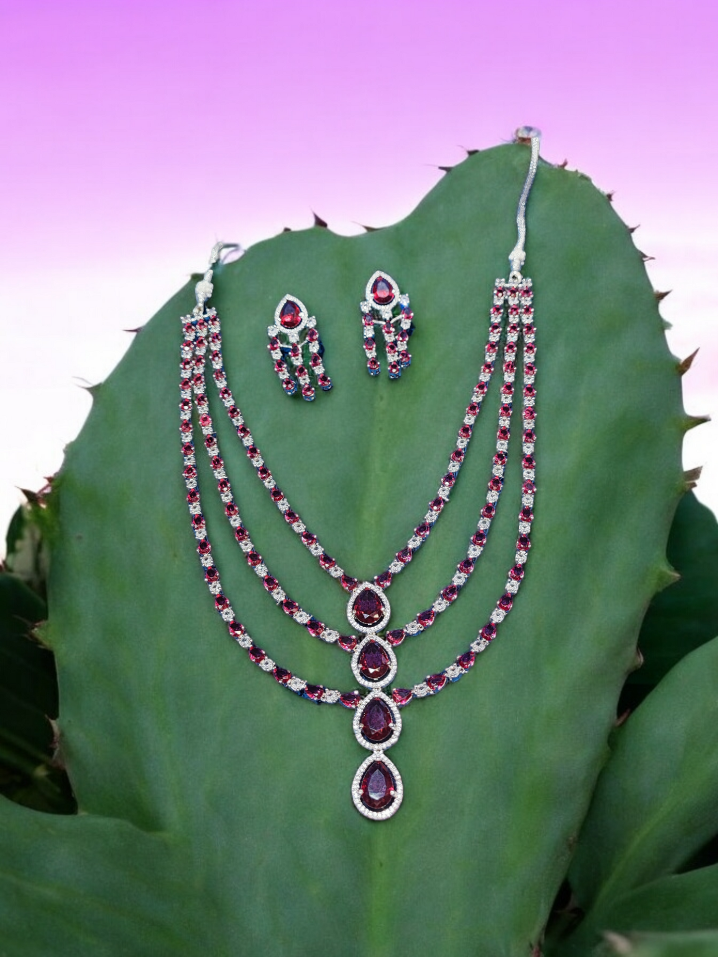 Pearlfect Triple Layer Head-Turner AD Necklace Set