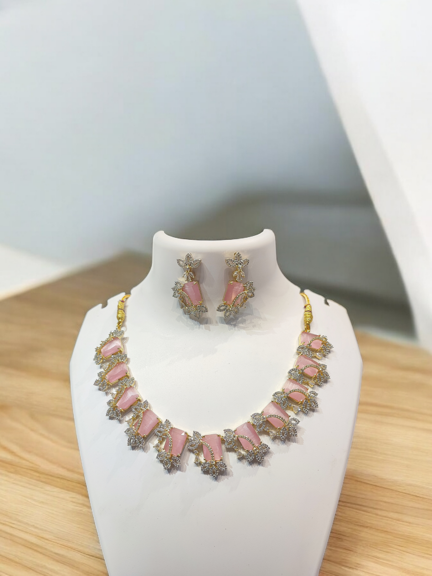 Pearlfect Pretty Pink Statement Necklace Set