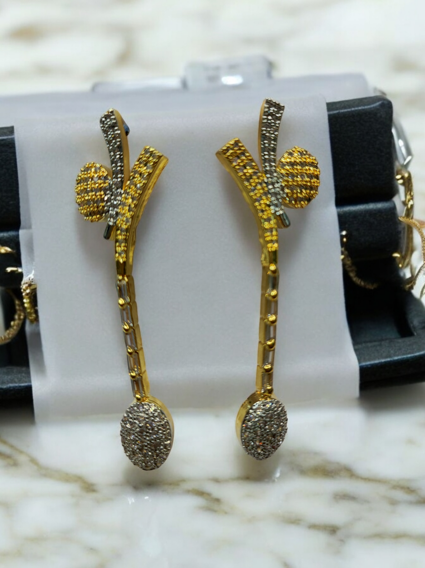 Pearlfect Unique Flower Statement AD Necklace Set