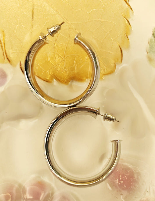 Pearlfect Small Classic Hoopies Earrings