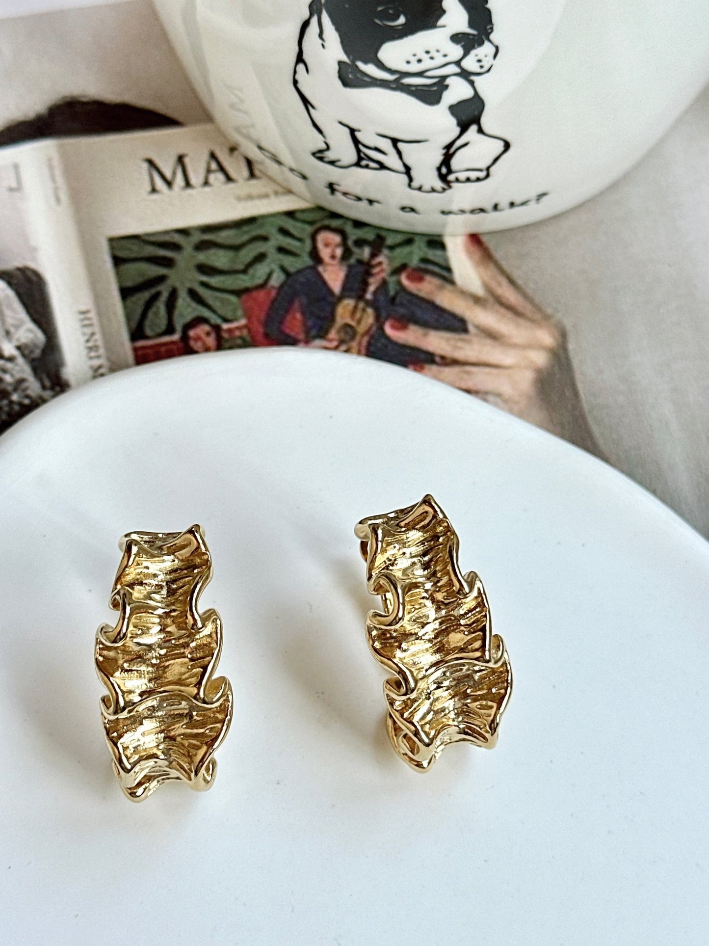 Pearlfect 18k Gold-Plated Squeezy Swirl Earrings