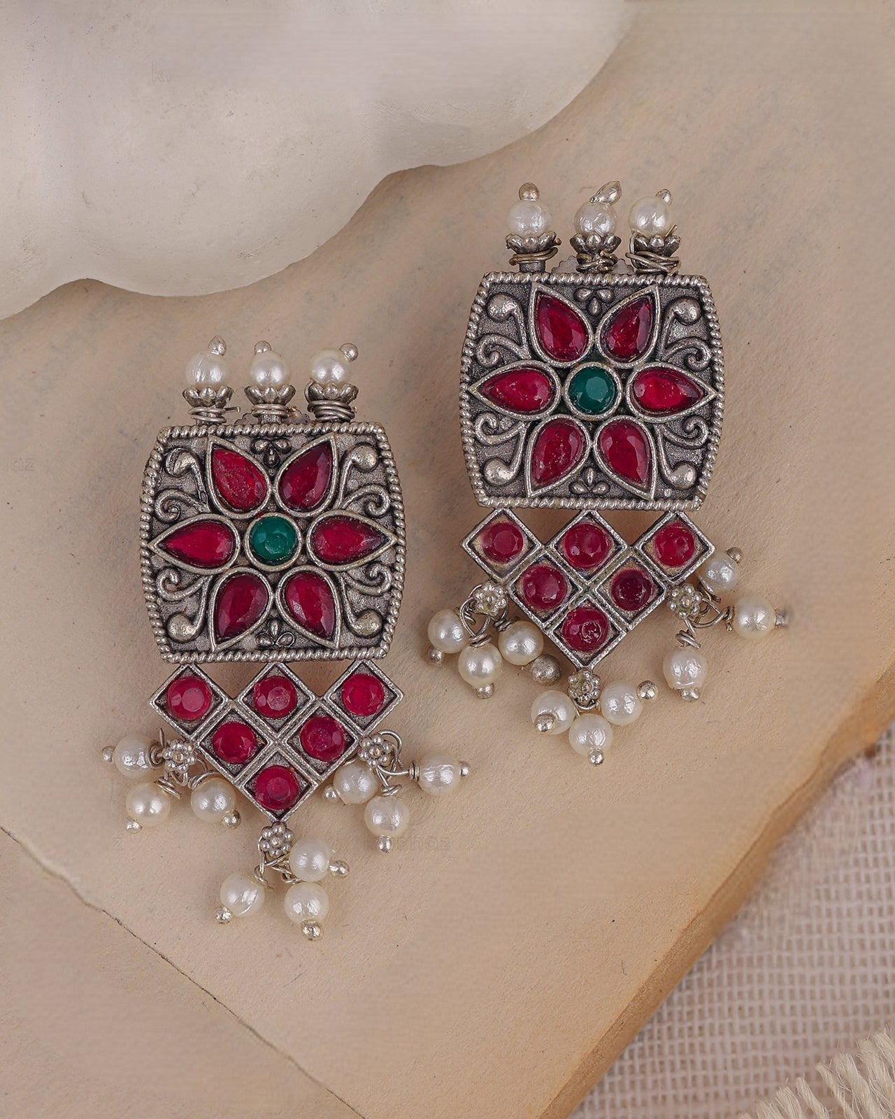 Pearlfect Ziva Luxe Floral Studs