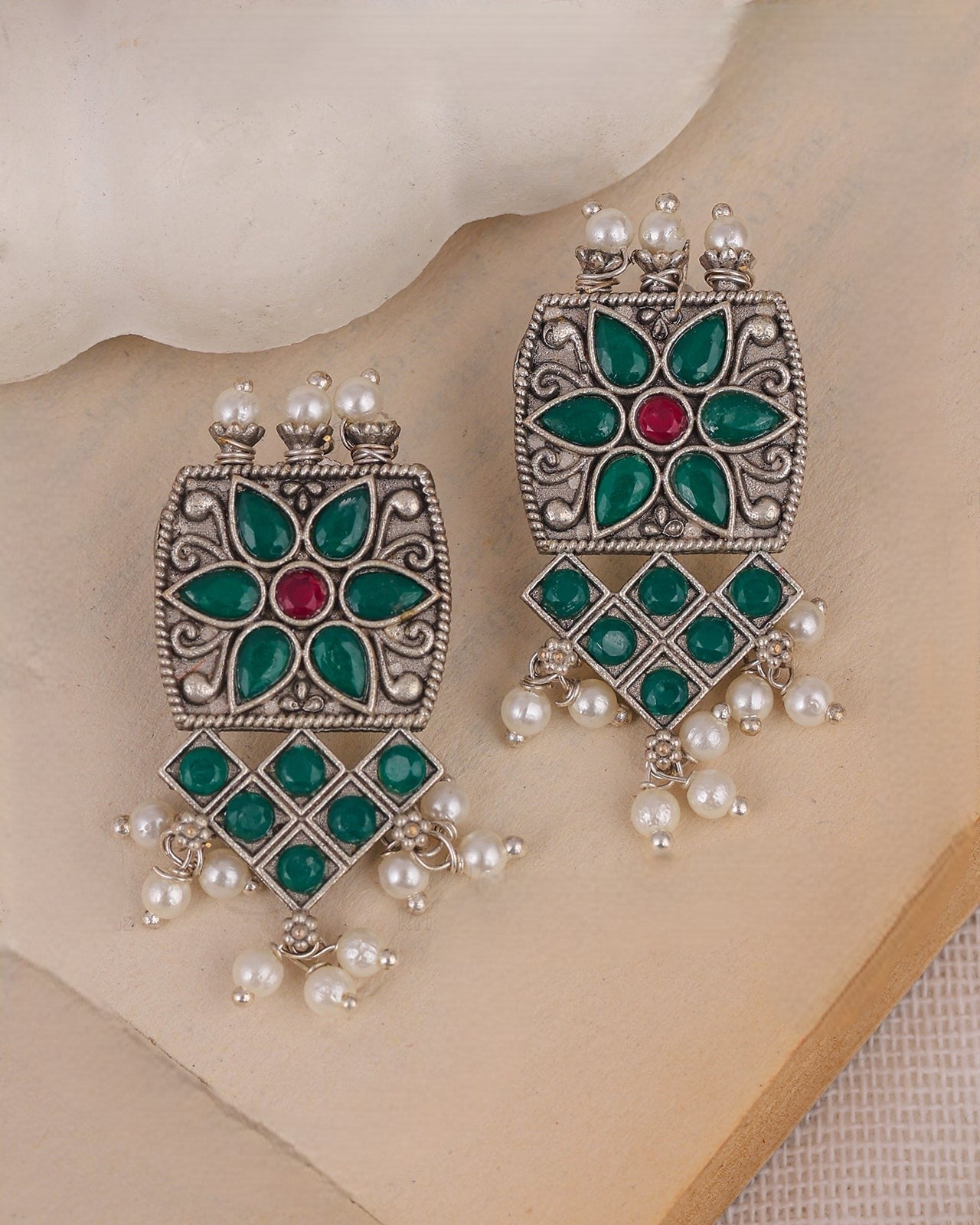 Pearlfect Ziva Luxe Floral Studs