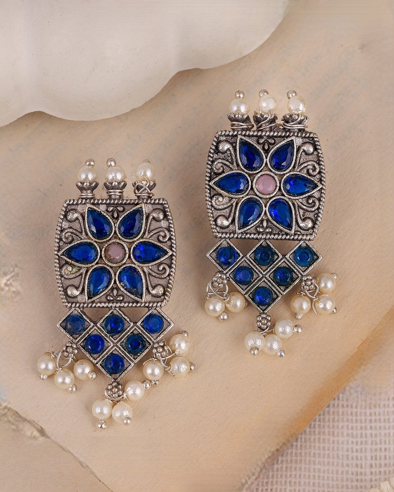 Pearlfect Ziva Luxe Floral Studs