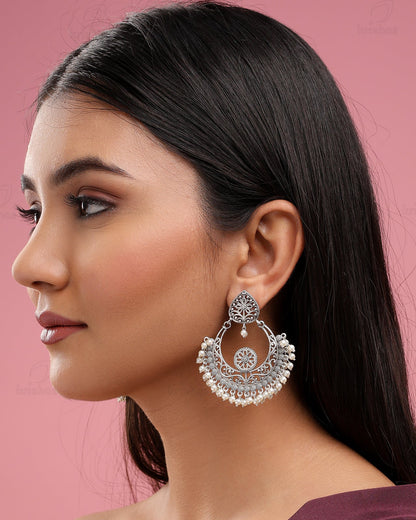 Pearlfect Nightshade Lamp Earrings
