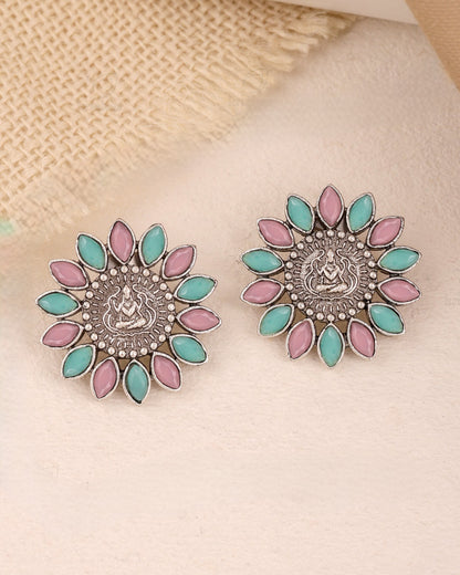 Pearlfect Ivory Petal Stud Earrings