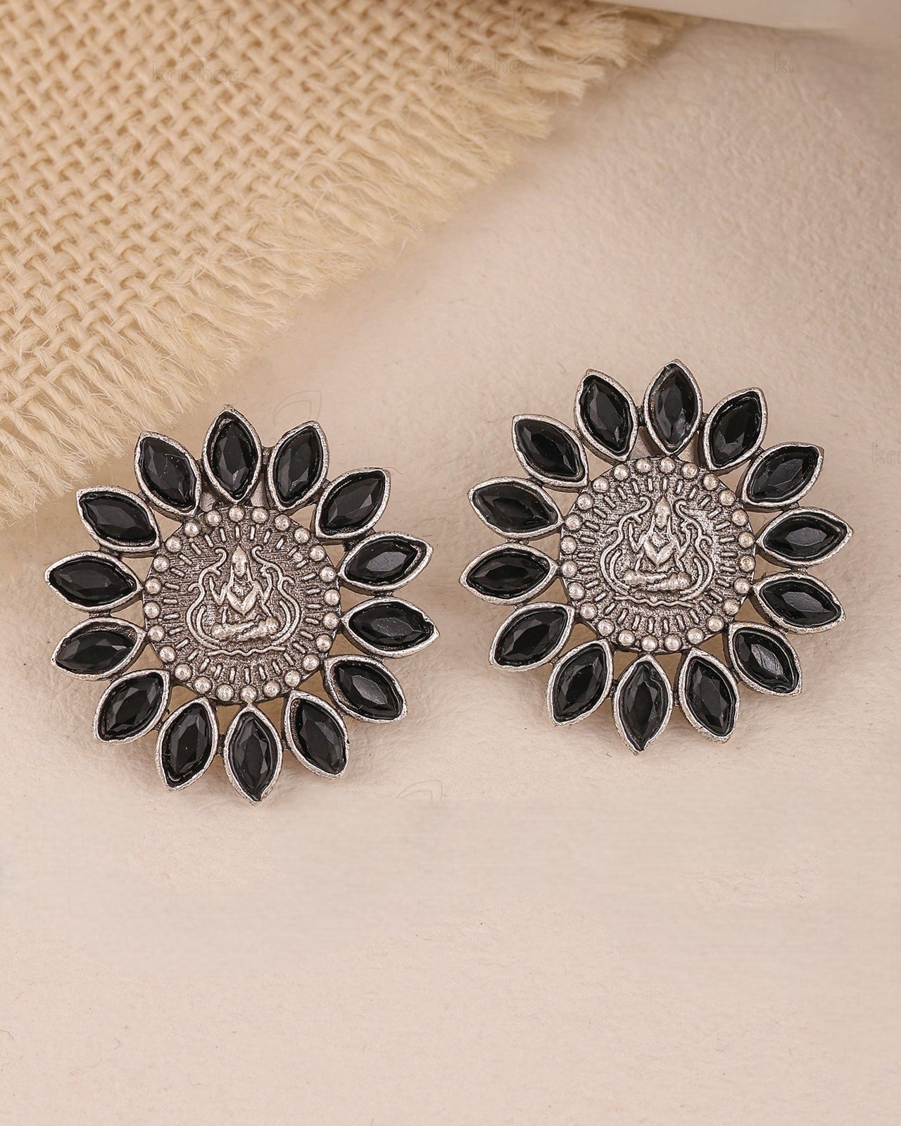 Pearlfect Ivory Petal Stud Earrings
