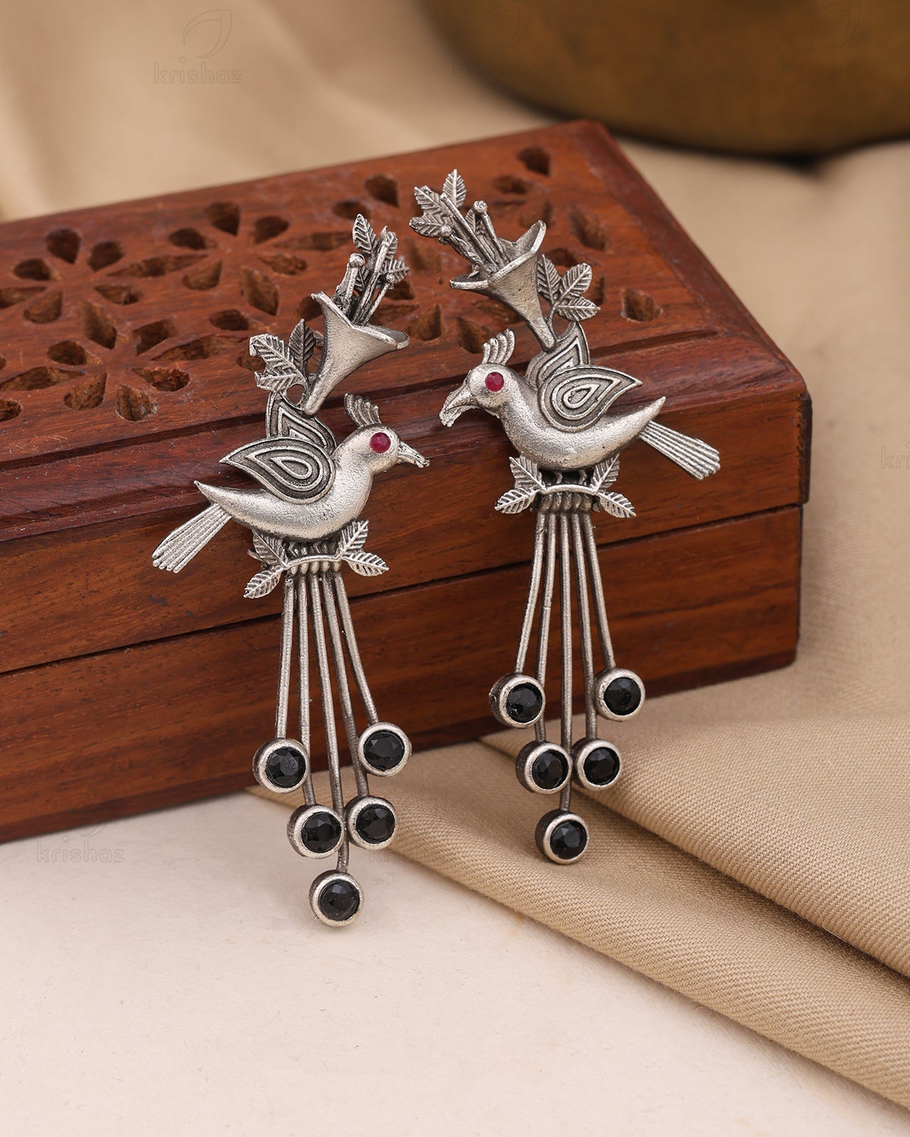 Pearlfect Bird Garden Earrings