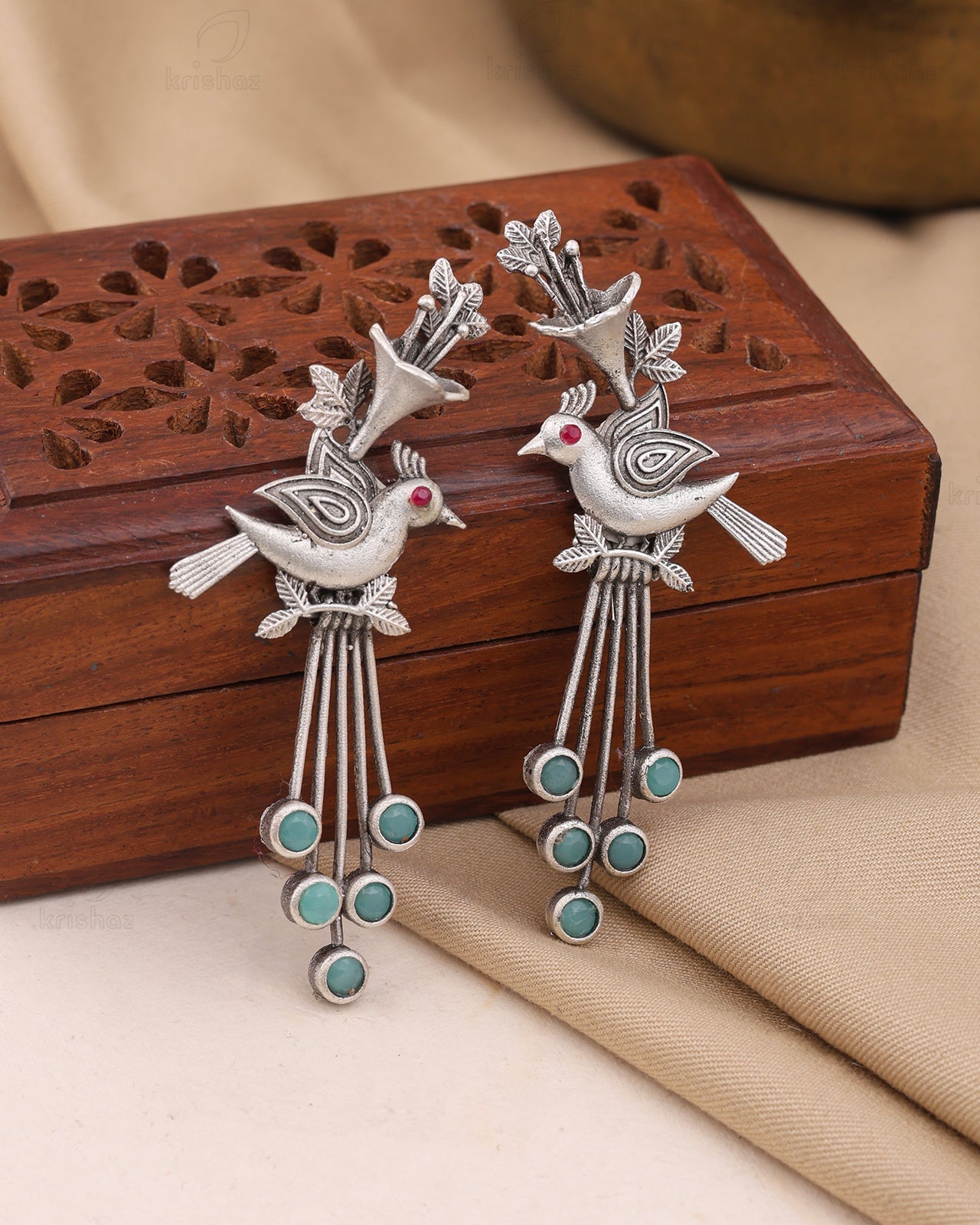Pearlfect Bird Garden Earrings