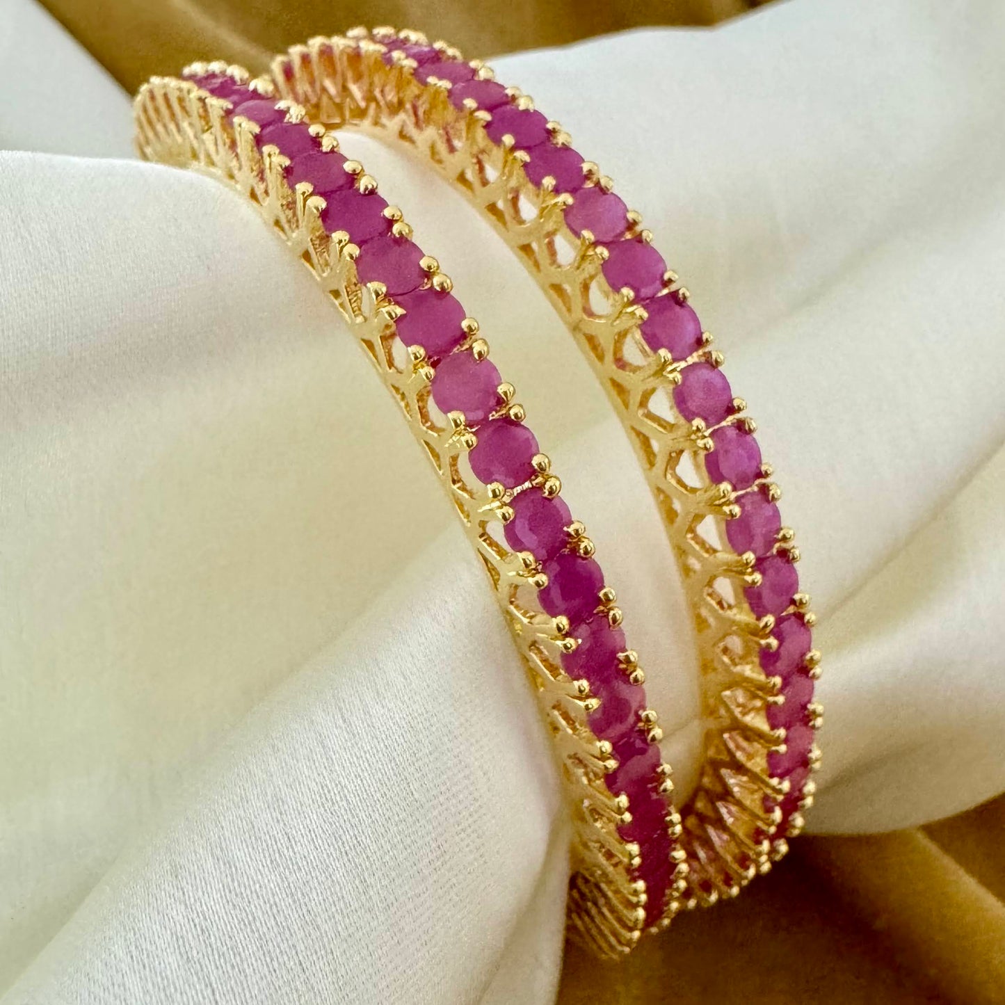 Pearlfect Radiance Gold-Plated Bangles