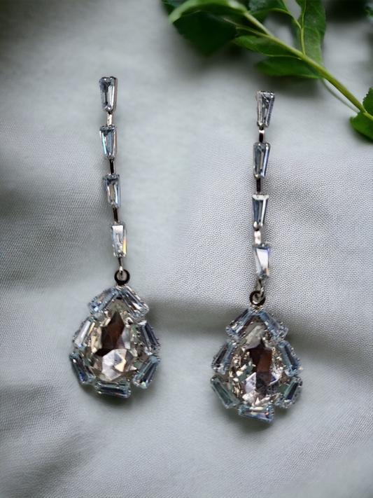 Pearlfect Radiant Teardrop Zircon Earrings
