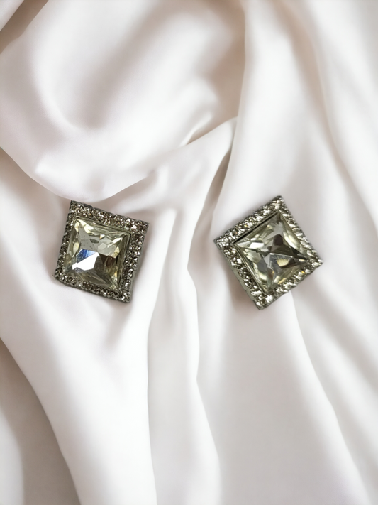 Pearlfect Crystal Stone Earrings