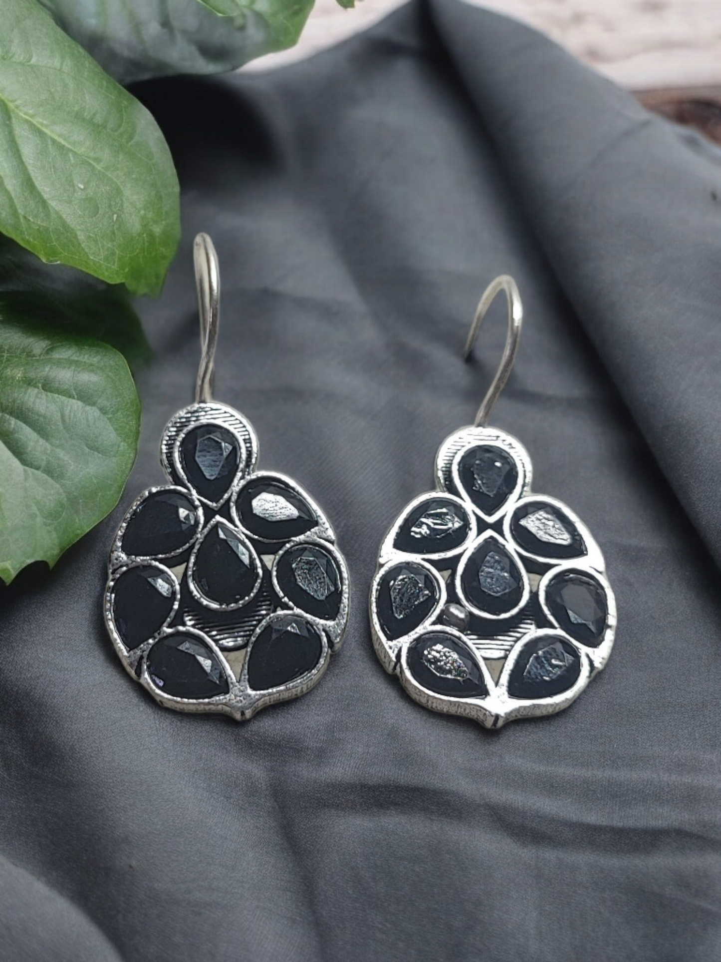 Pearlfect Constellation Cluster Hook Jhumkis