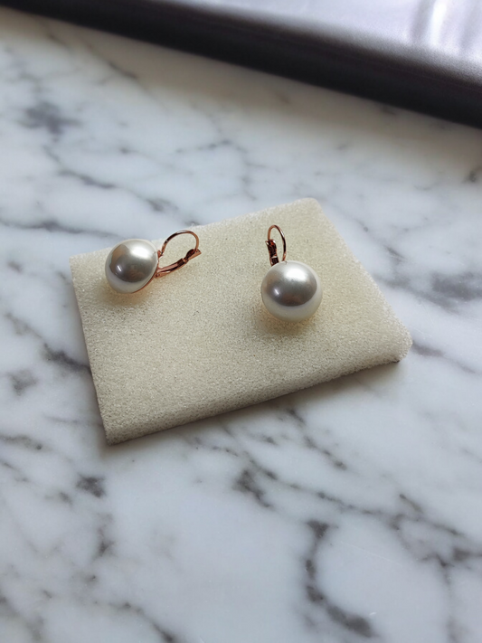 Pearlfect Ocean's Pearl Embrace Earrings