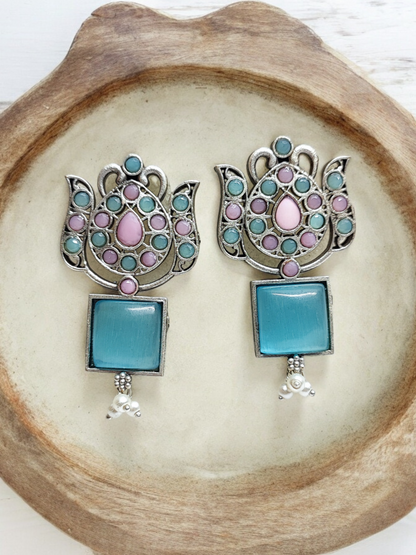 Pearlfect Antique Swan Silver Replica Earrings with Resin & Pearls
