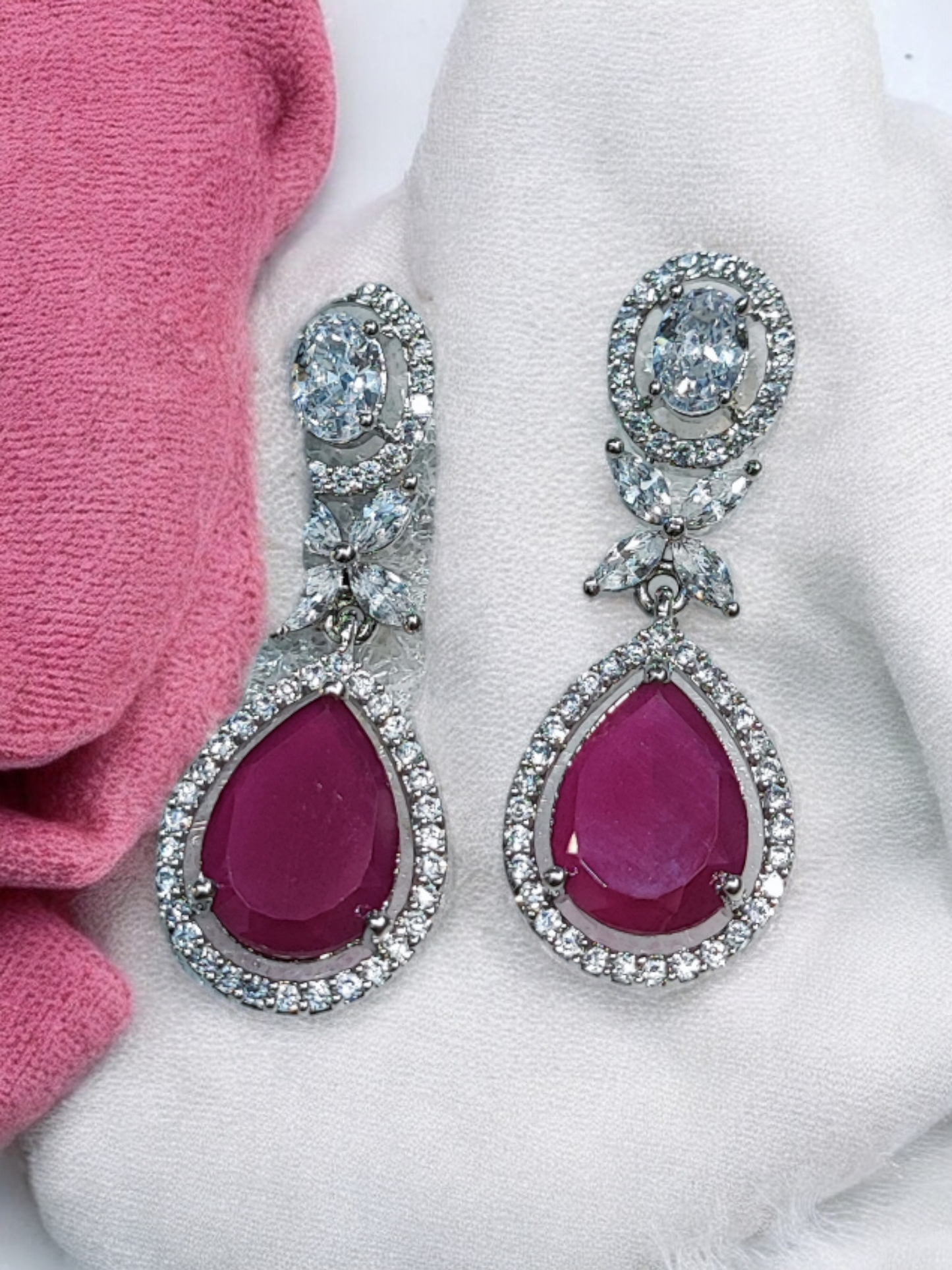 Pearlfect Shimmering Dewdrop Diamond-Cut Earrings