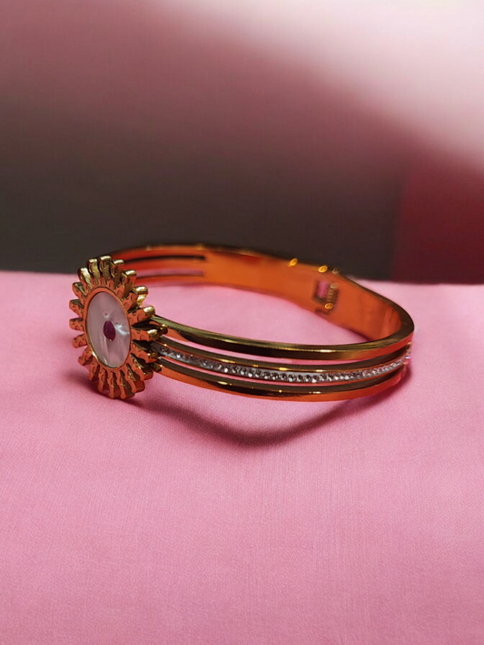 Pearlfect White Sunflower Bracelet