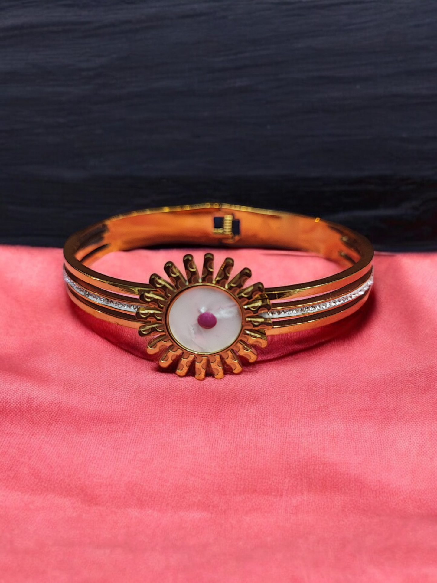 Pearlfect White Sunflower Bracelet