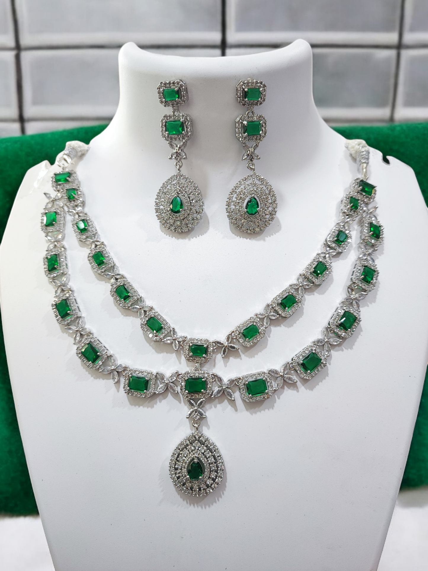 Pearlfect Frozen Flower Necklace Set