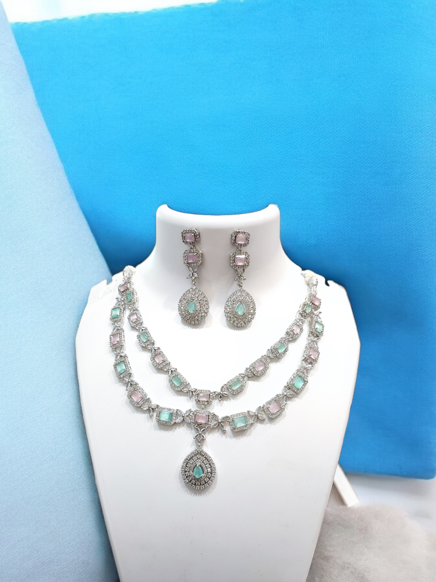 Pearlfect Frozen Flower Necklace Set