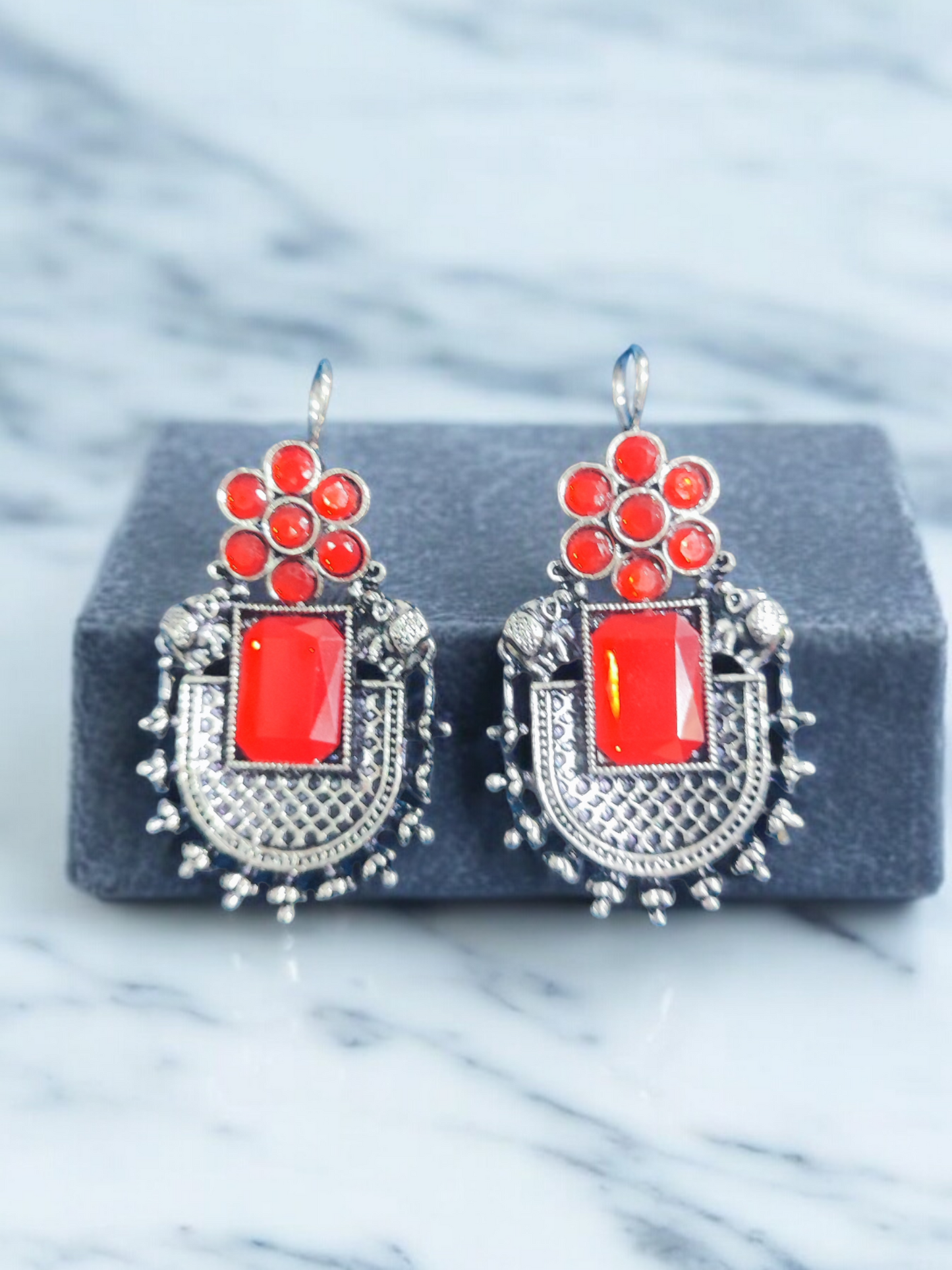 Pearlfect Flowery Elephant Earrings