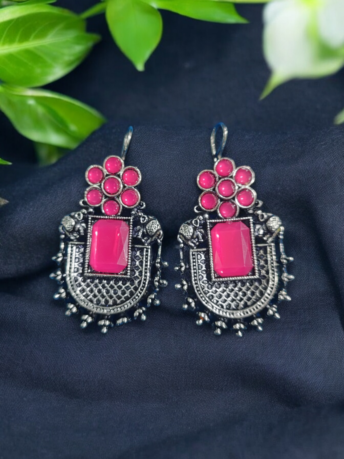 Pearlfect Flowery Elephant Earrings