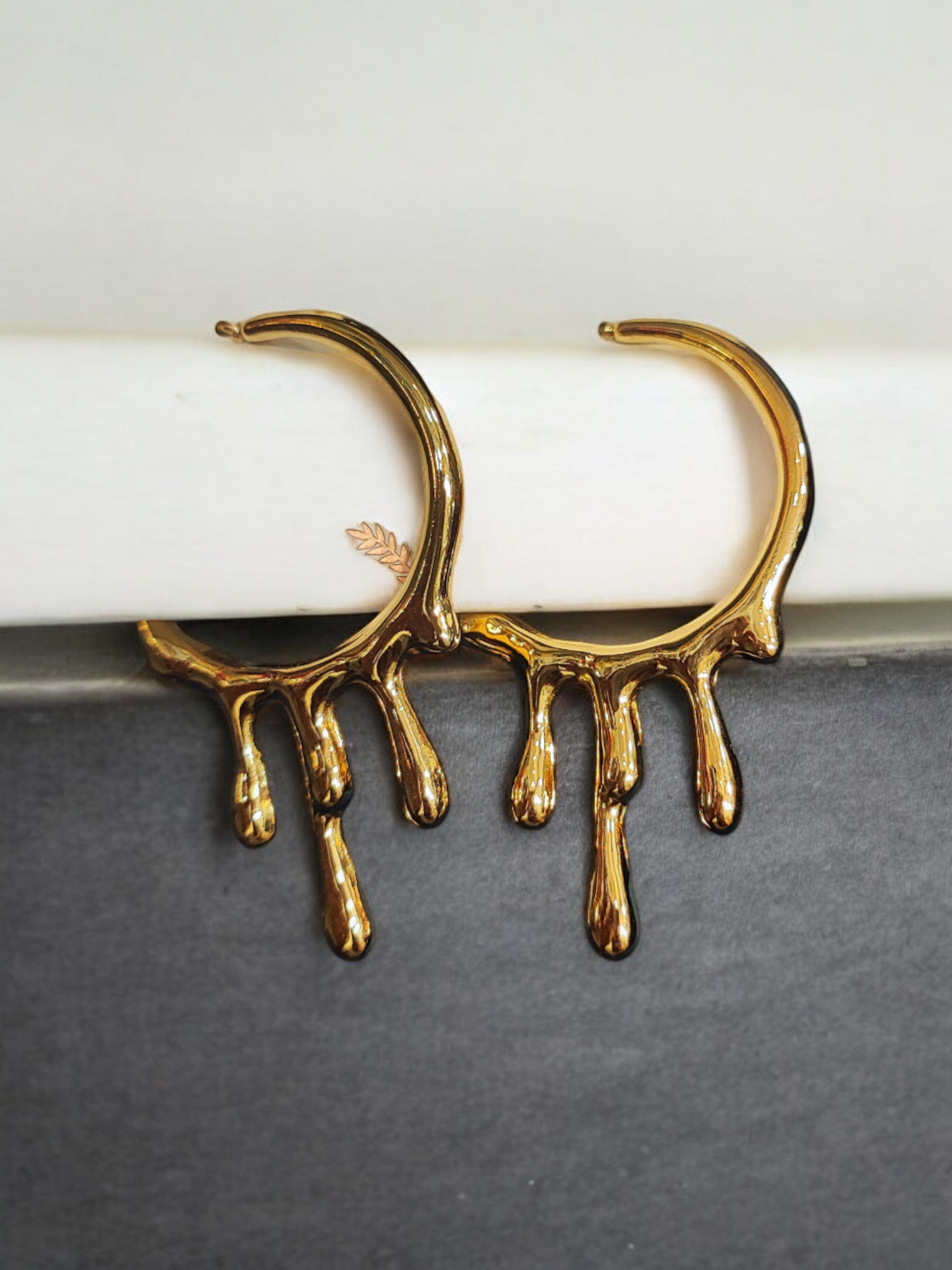 Pearlfect Slimy Gold-Plated Earrings