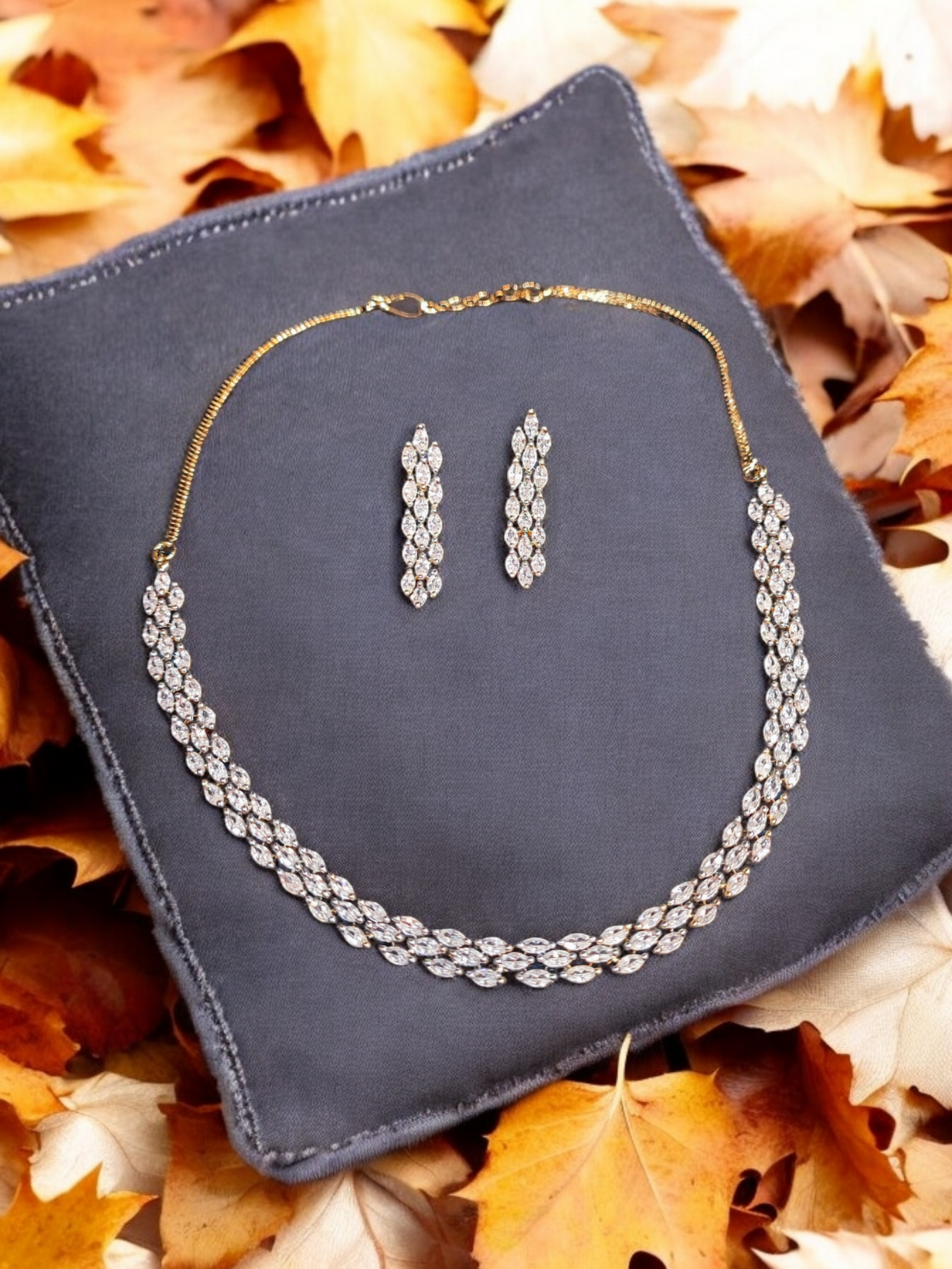 Pearlfect Minimalist AD Necklace Set