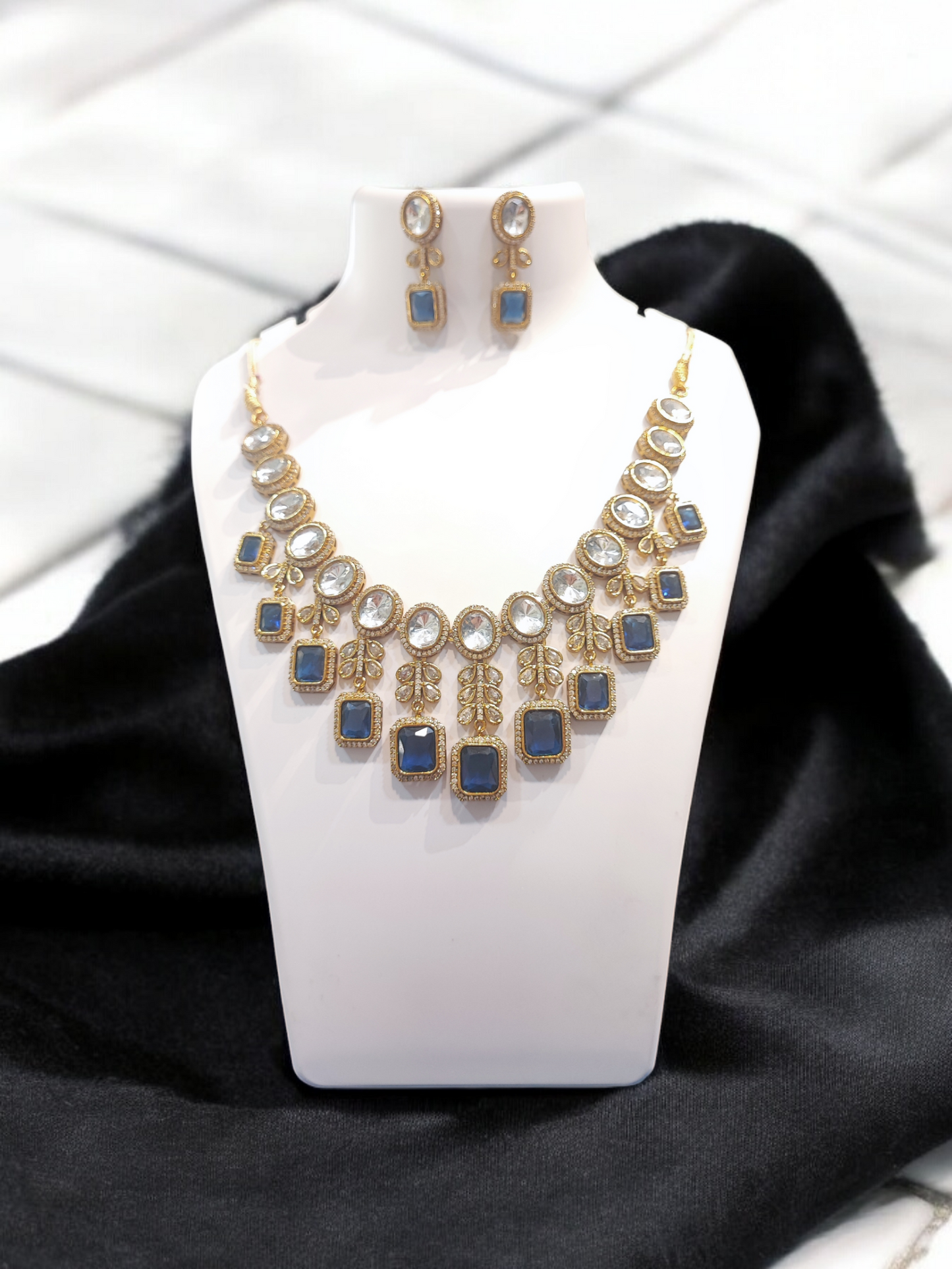Pearlfect Blue Mirror Statement Necklace Set