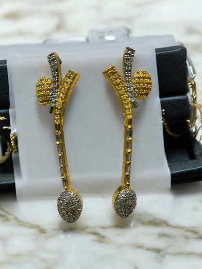 Pearlfect Unique Flower Statement AD Necklace Set