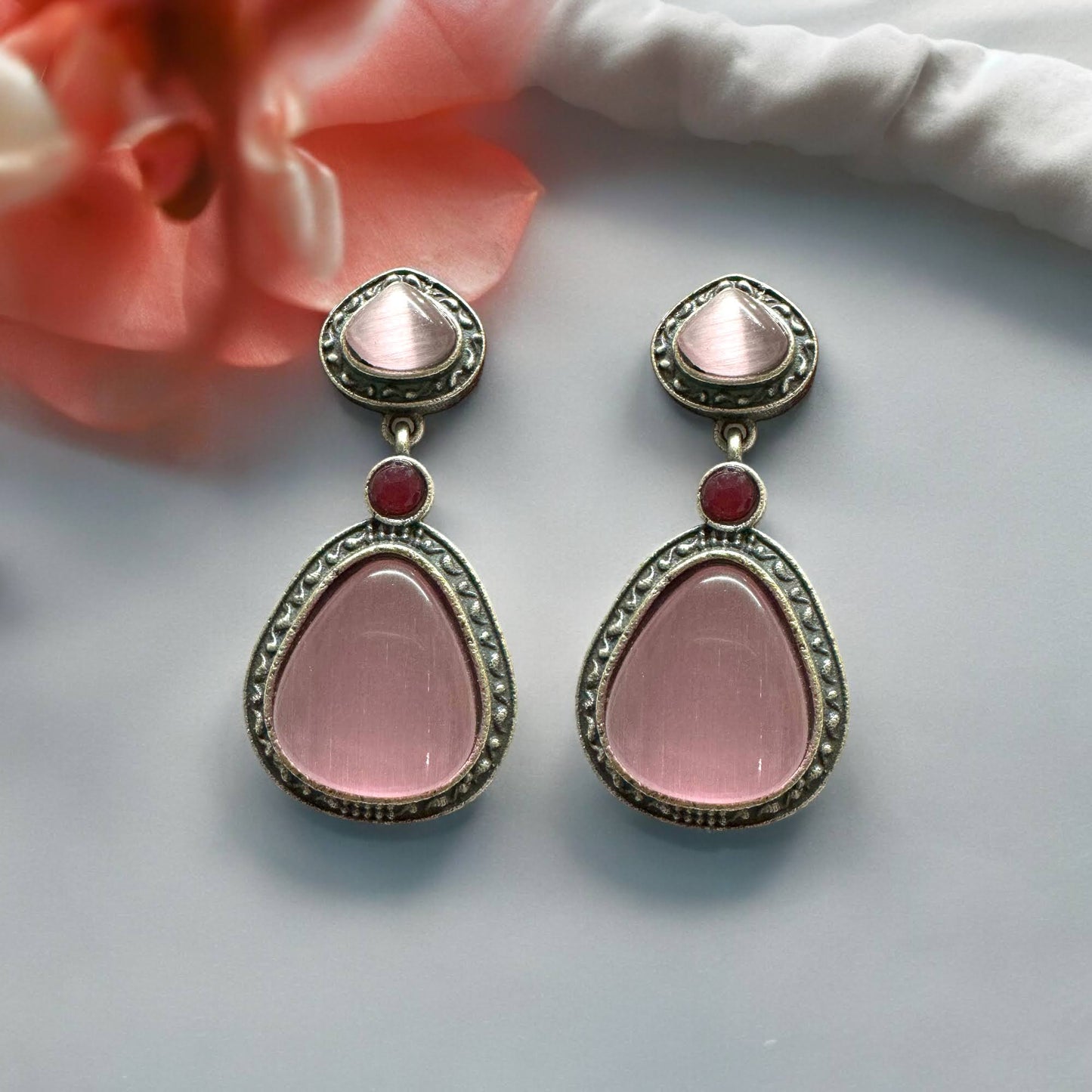 Pearlfect Blackened Silver Echoes Earrings