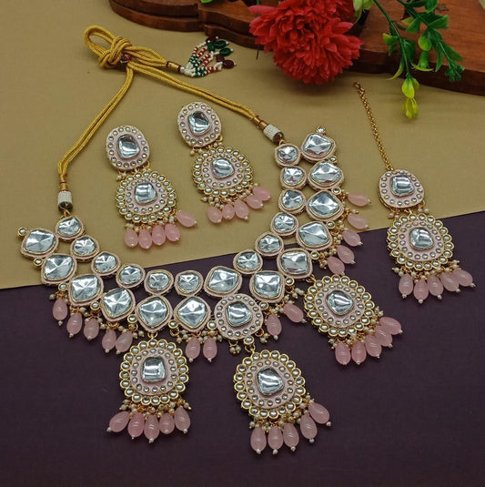 Pearlfect Wedding Kundan Set with Maang Teeka