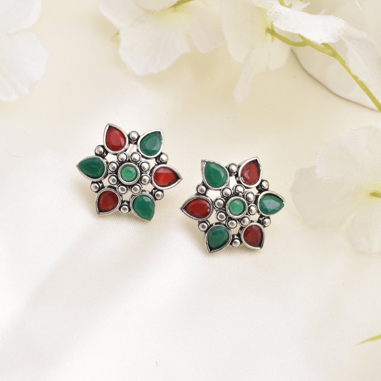 Pearlfect Dual Petal Flower Earrrings