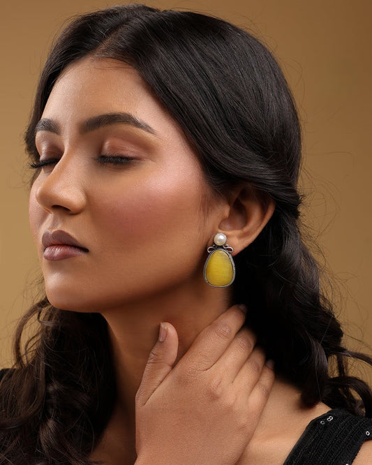 Pearlfect Mirror Pearl Earrings