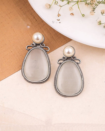Pearlfect Mirror Pearl Earrings