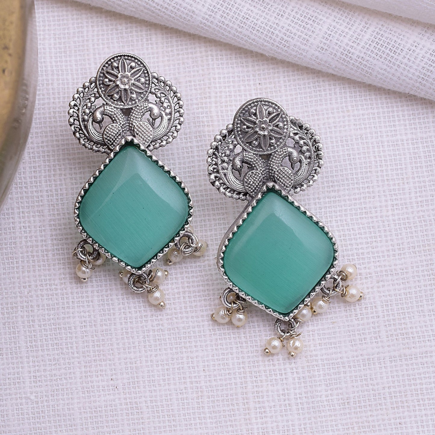 Pearlfect Shy Peacock Earrings