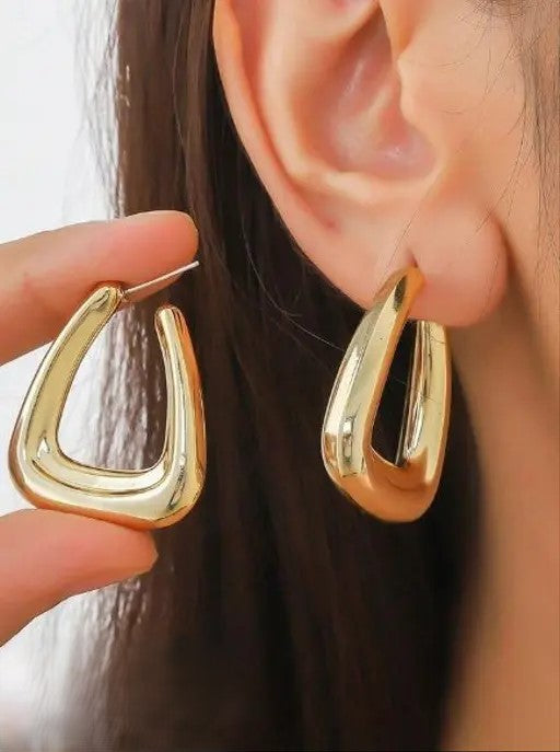 Pearlfect U-Shaped Hoops Earrings